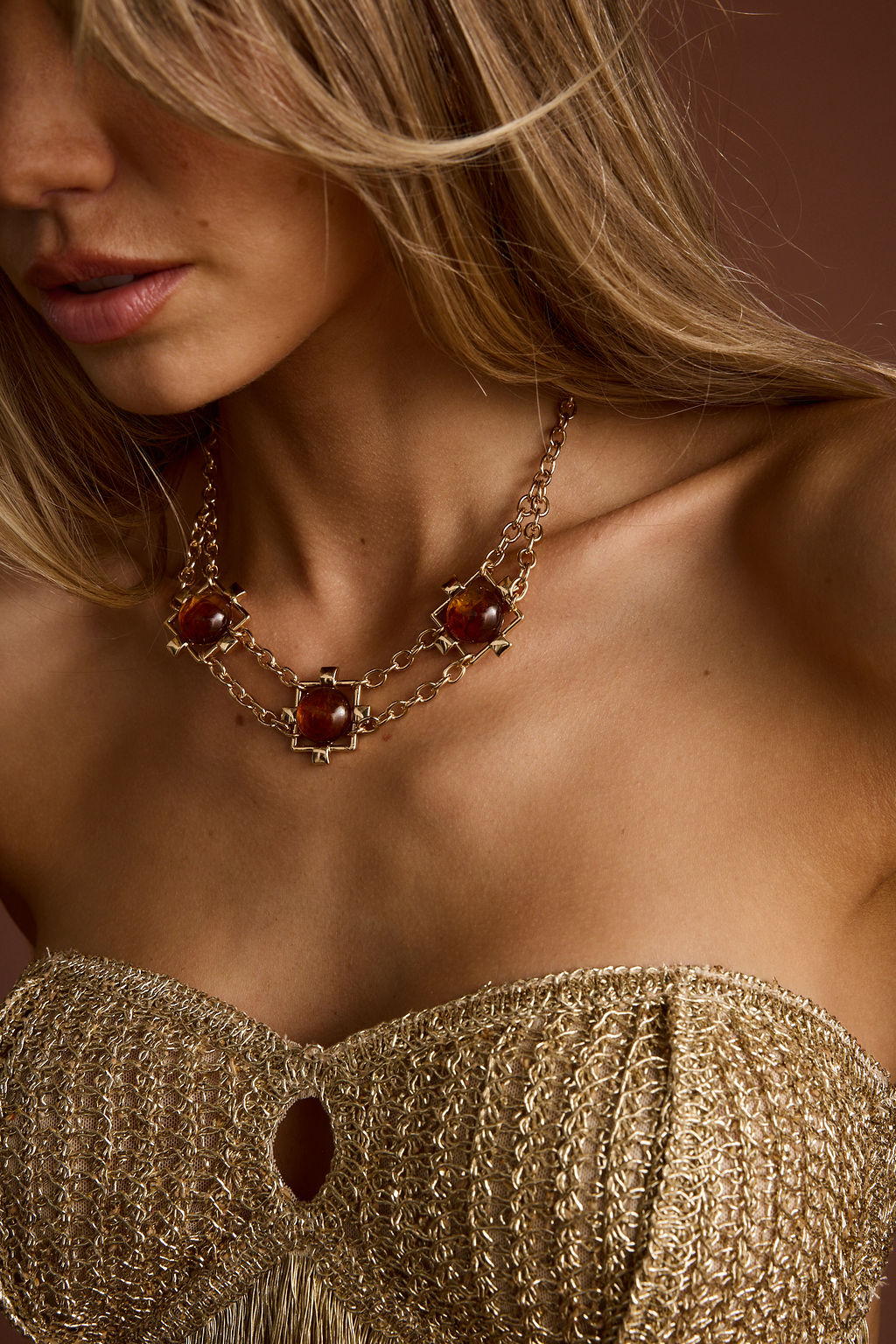 Náhrdelník Coralli s jantarovým kamenem