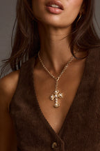 Zlatý perlový křížek Daniela