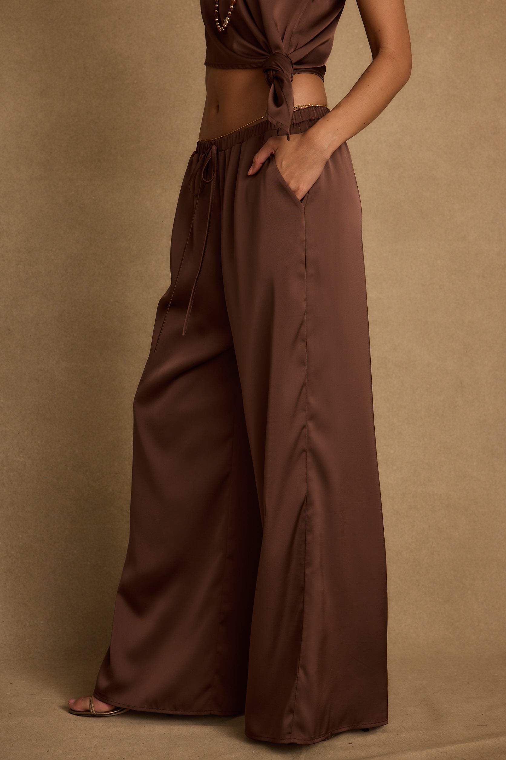 Saténové kalhoty Estelle Espresso