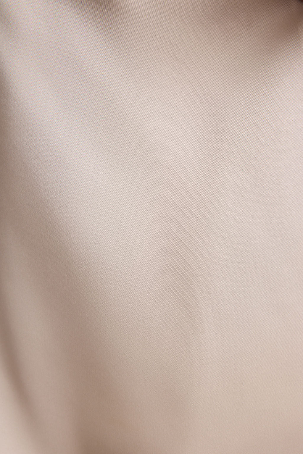 Saténový top Jada s ramínky na ramínka