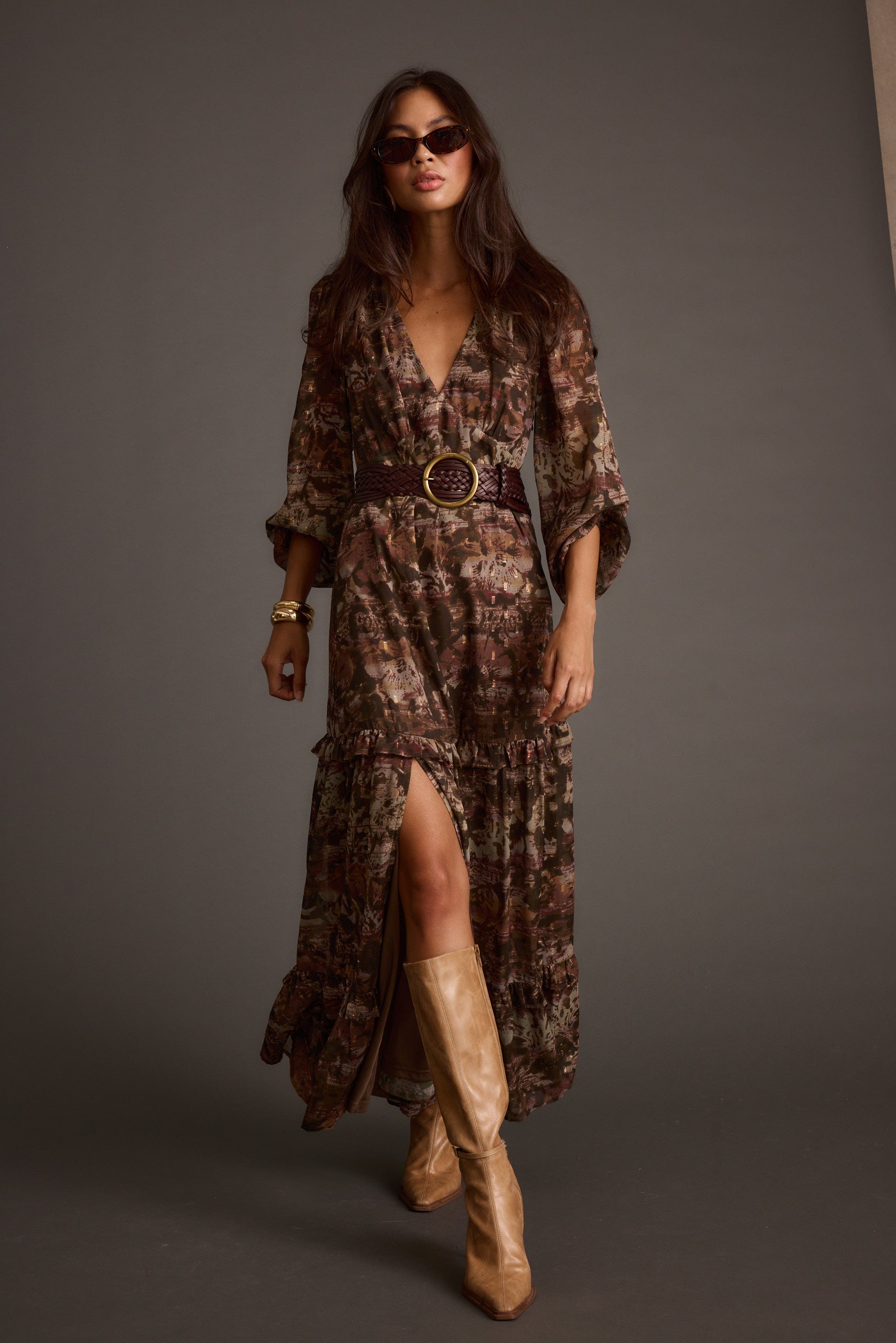 Maxi šaty Raindance s květinovým vzorem a dlouhým rukávem