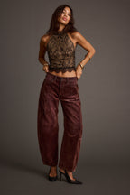 Černý krajkový top Vivette s imitací výstřihu