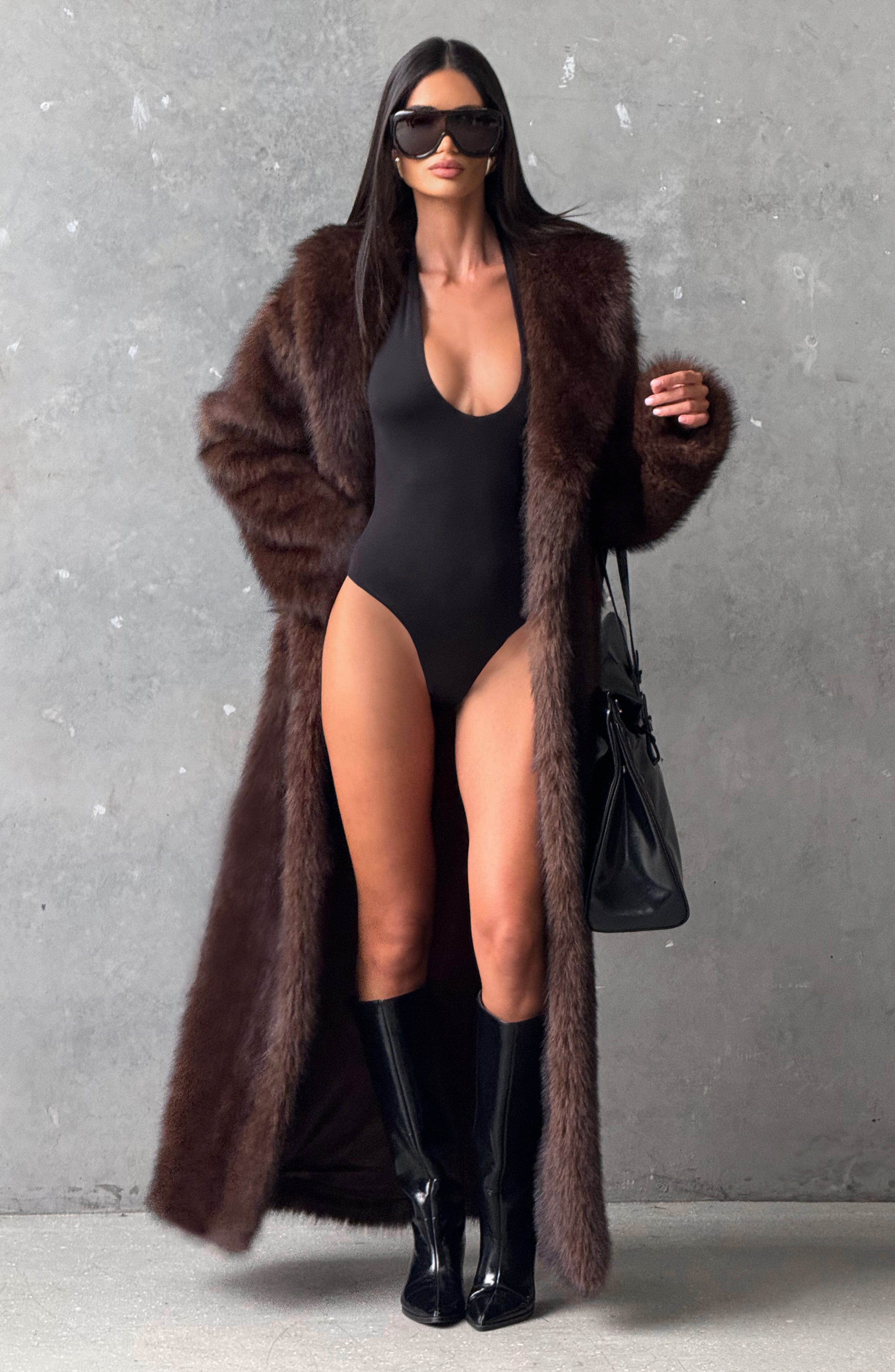 Vrbový kabát - čokoládový